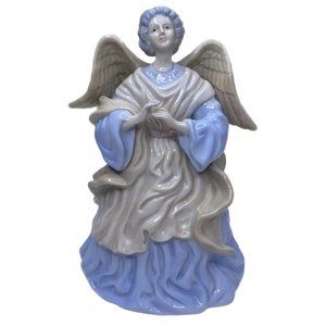 Music Box Angel plays "Joy to the World" Vintage